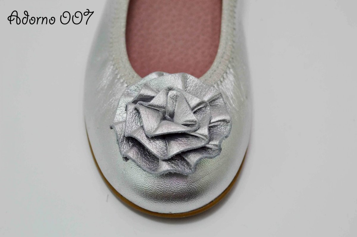 Adornos flor de piel en plata para zapatos - Imagen 7