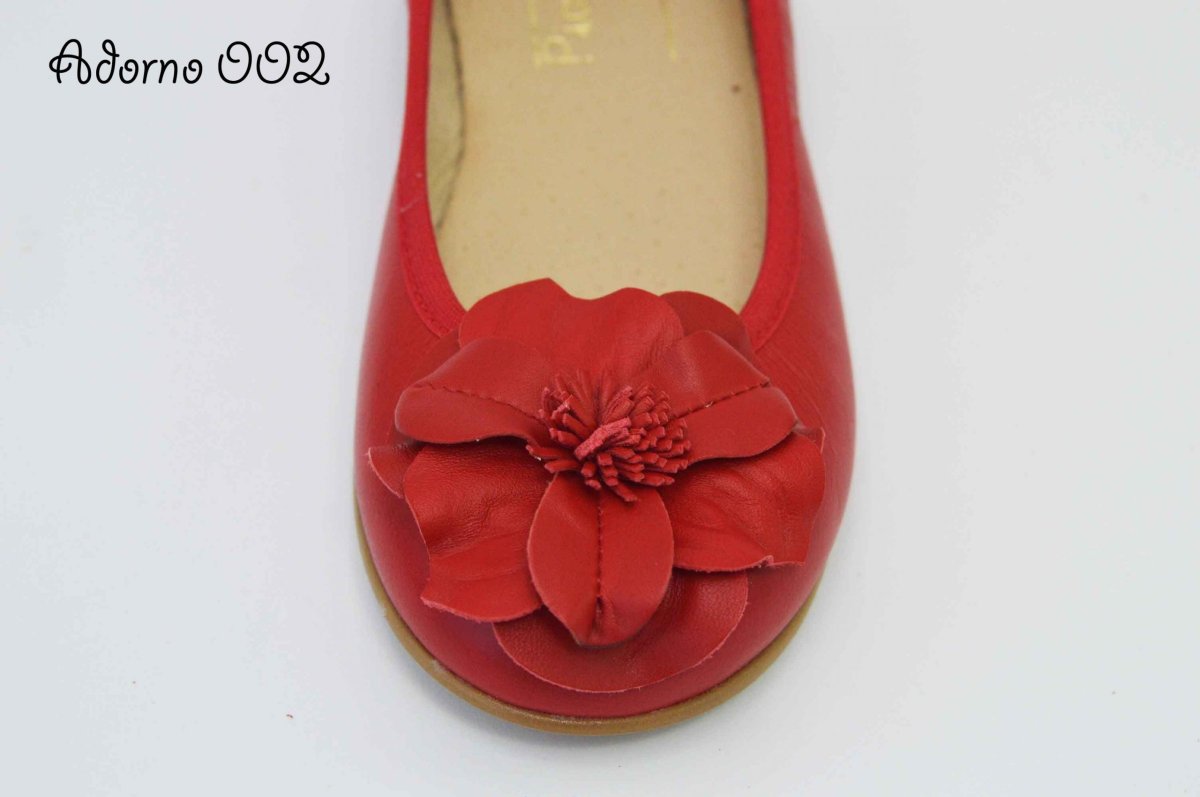 Adornos flor de piel en rojo para zapatos - Imagen 5