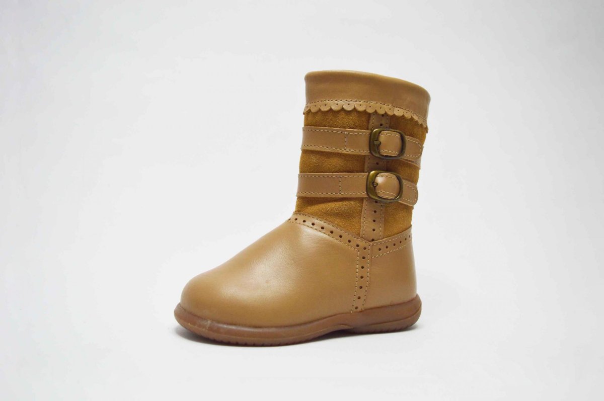Bota alta hebilla niña