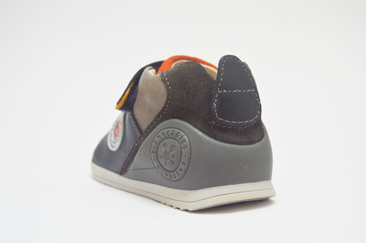 Bota tipo deportiva azul con naranja niño Biomecanics - Imagen 6