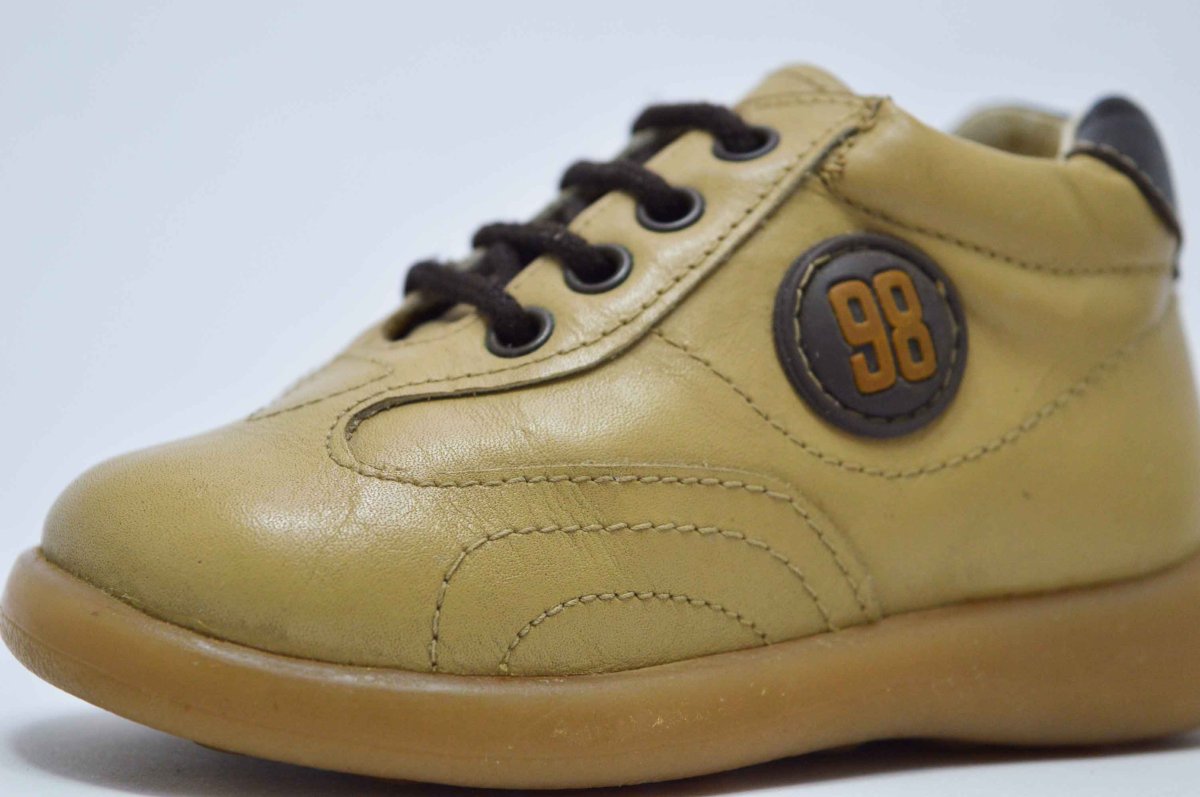 Botita camel cordones niño - Imagen 7