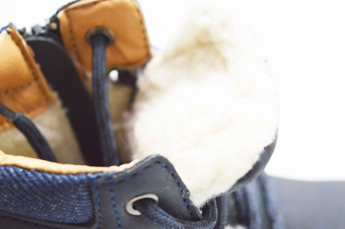 Bota rellena pelo cordones niño - Imagen 8