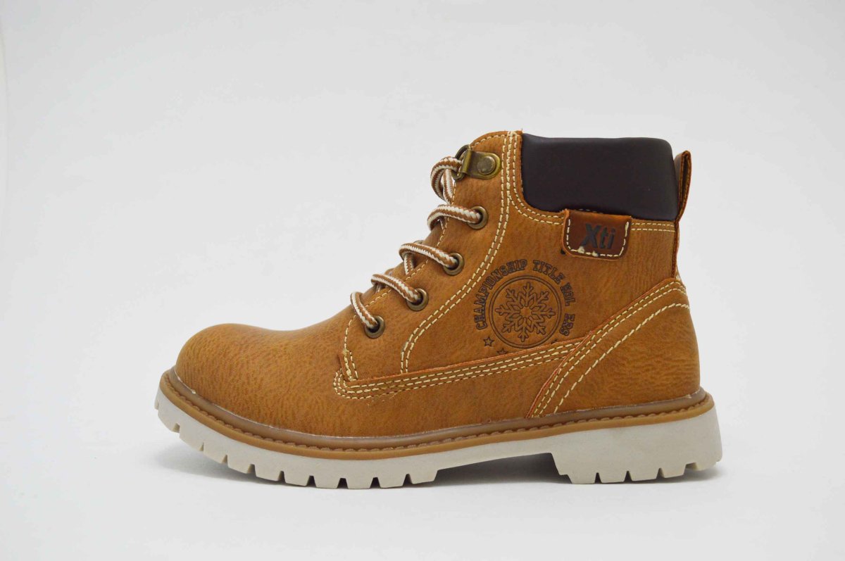 Bota todoterreno cordones niño - Imagen 4