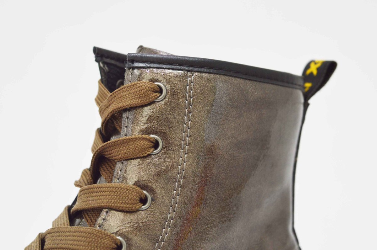 Bota estilo militar charol bronze niña - Imagen 4