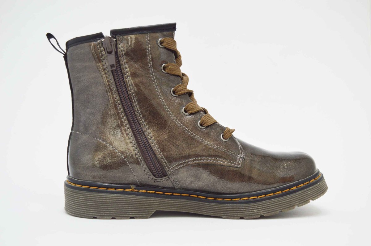 Bota estilo militar charol bronze niña - Imagen 8