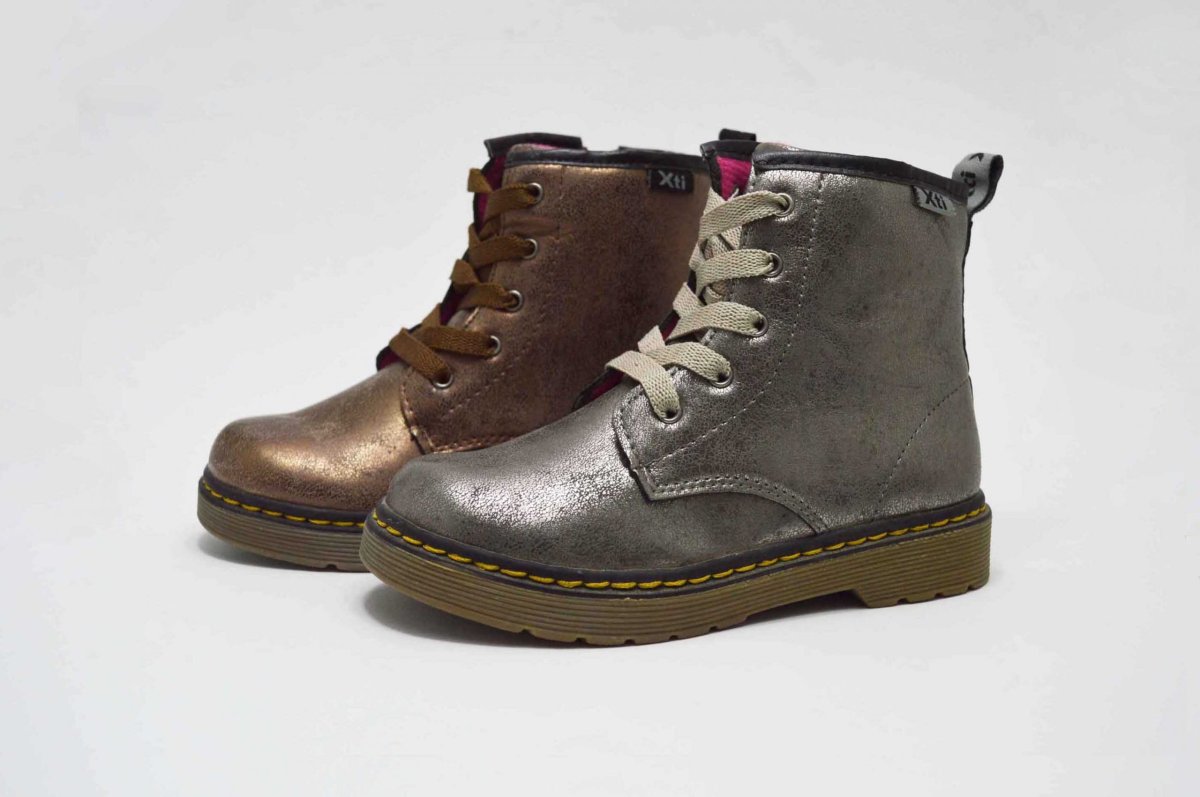 Botas estilo militar tonos metalizados niña - Imagen 2