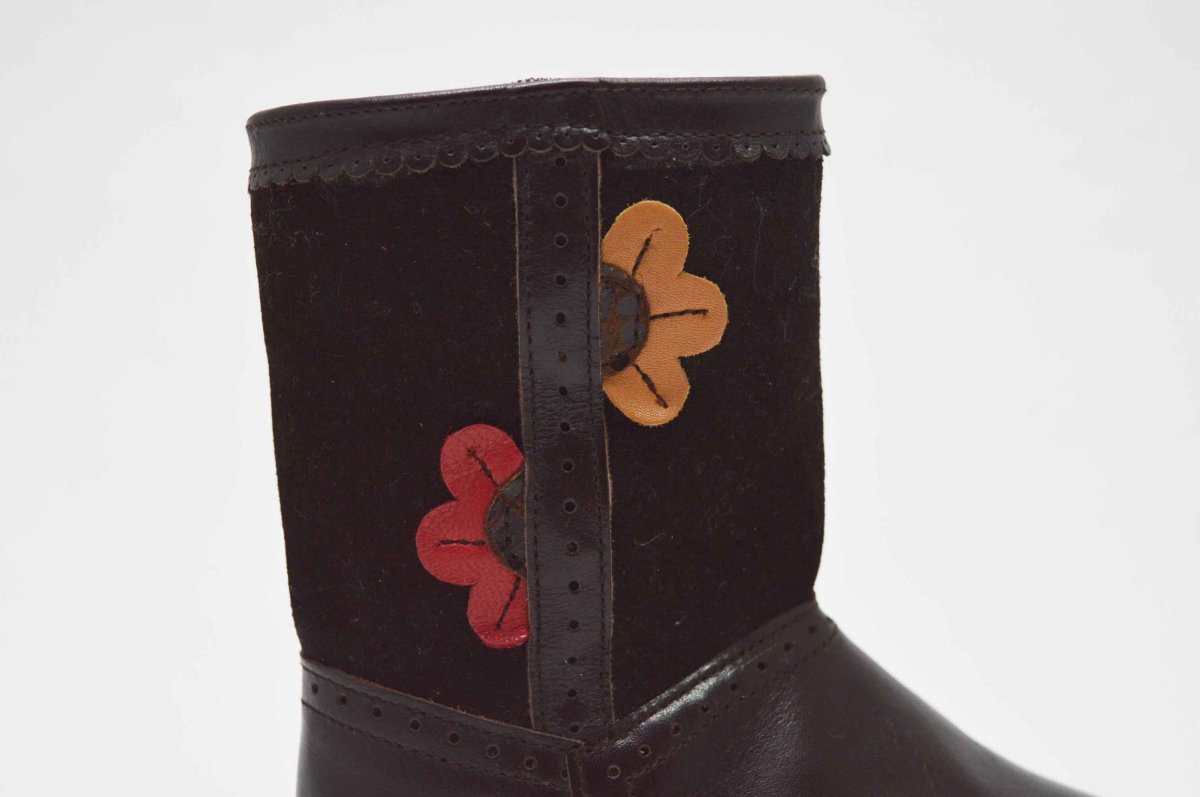Bota alta piel serraje flor niña - Imagen 6