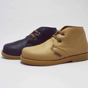 Bota pisacacas cordones niños