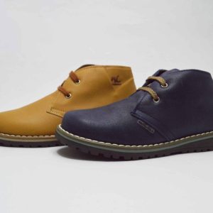Bota tipo pisacacas cordones niños