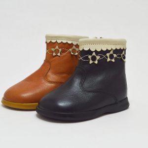 Bota corta estrellitas niña