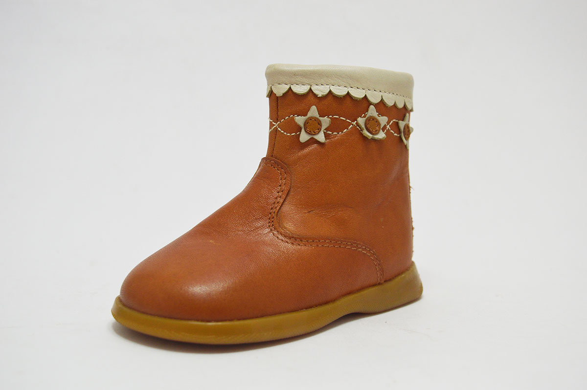 Bota corta estrellitas niña - Imagen 4