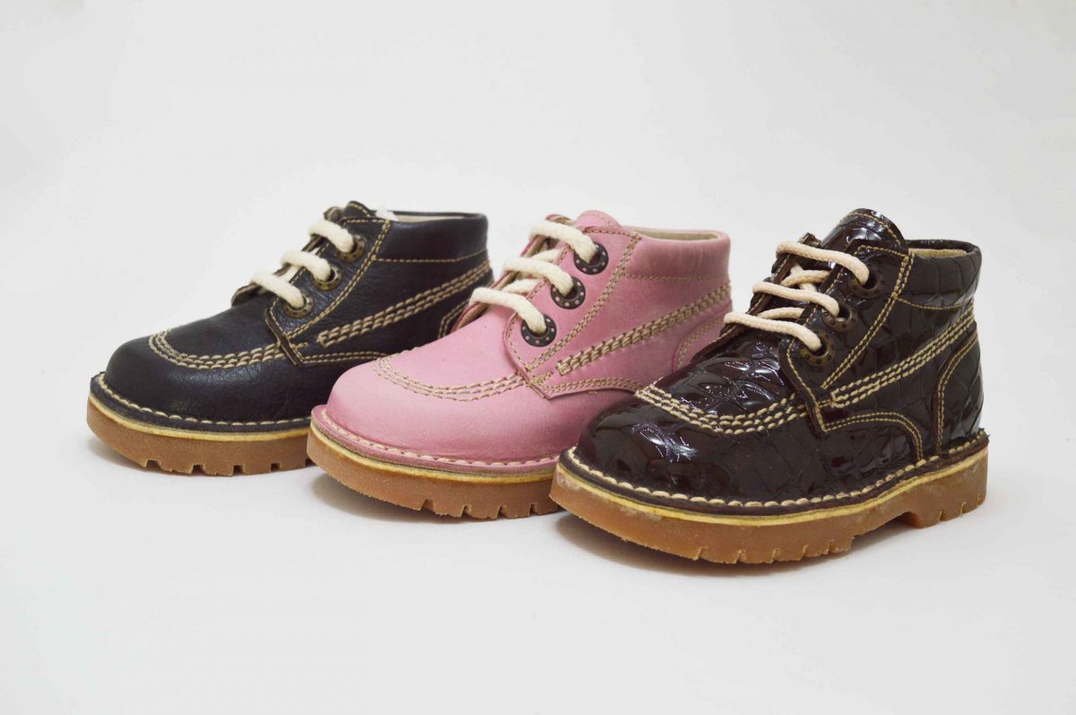 Botita cordones estilo militar niña