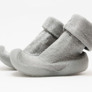 Calcetines con suela brillo gris