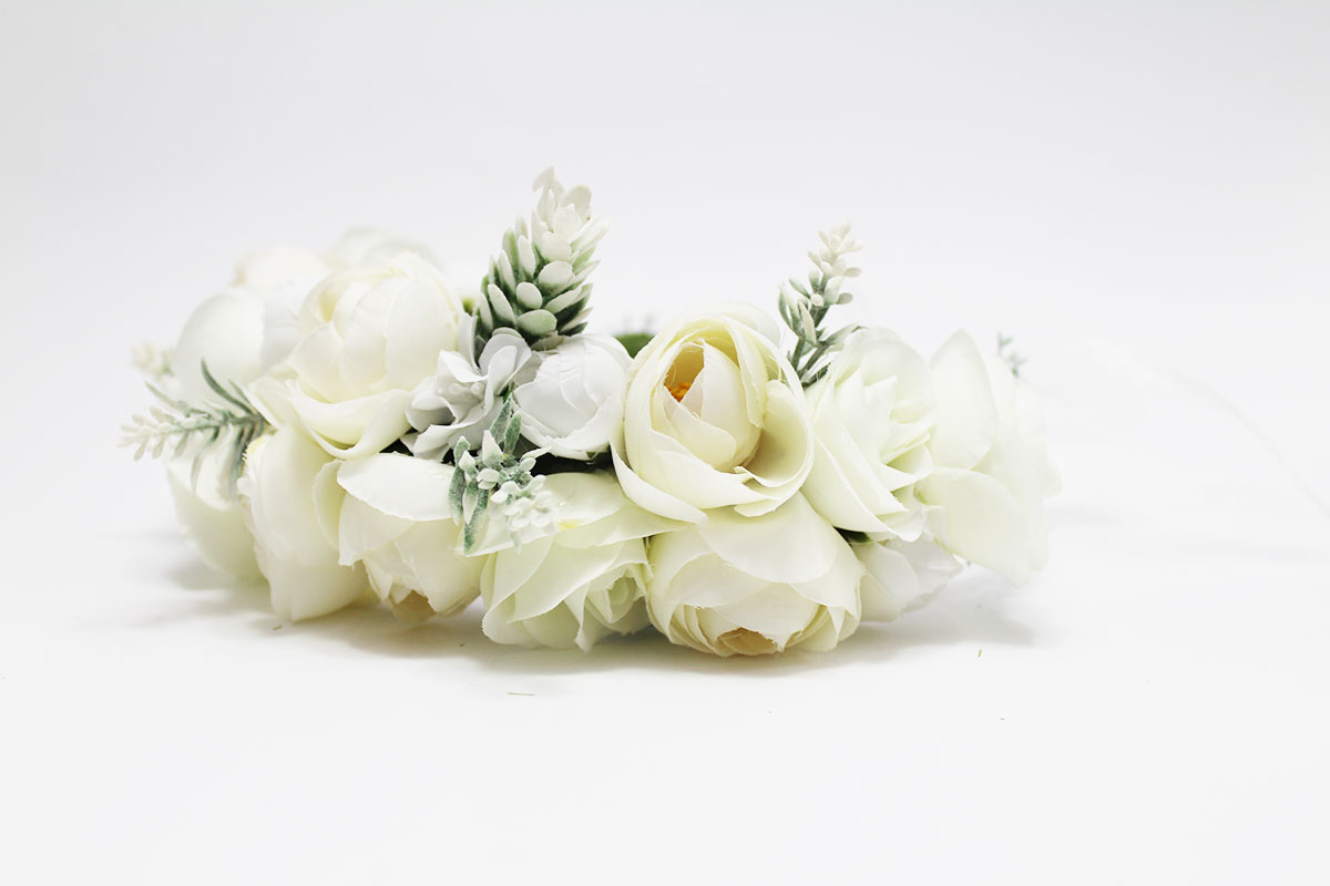 Corona cargada de flores blanco - Imagen 7