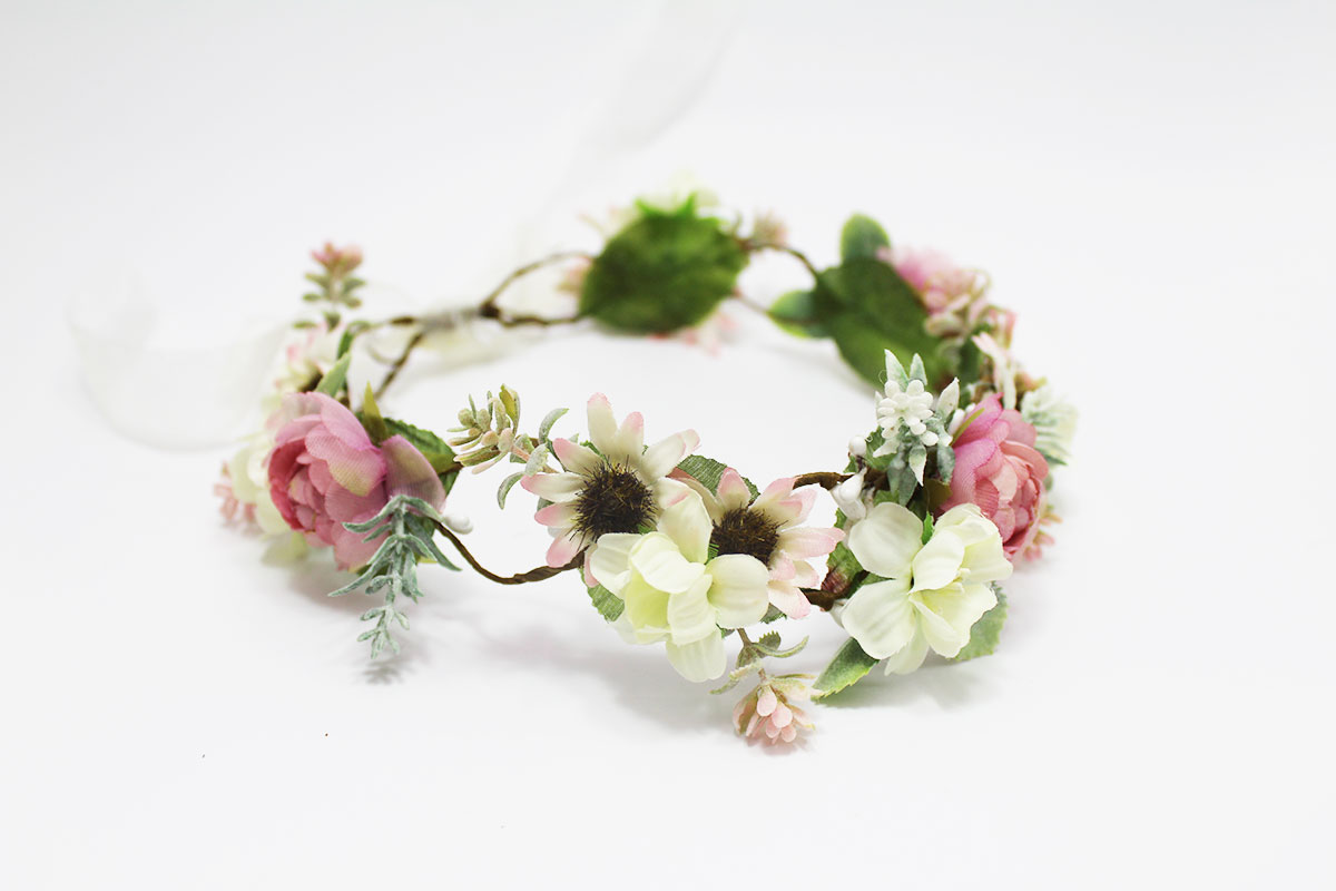 Coronas de margaritas rosas y beige comuniones - Imagen 8