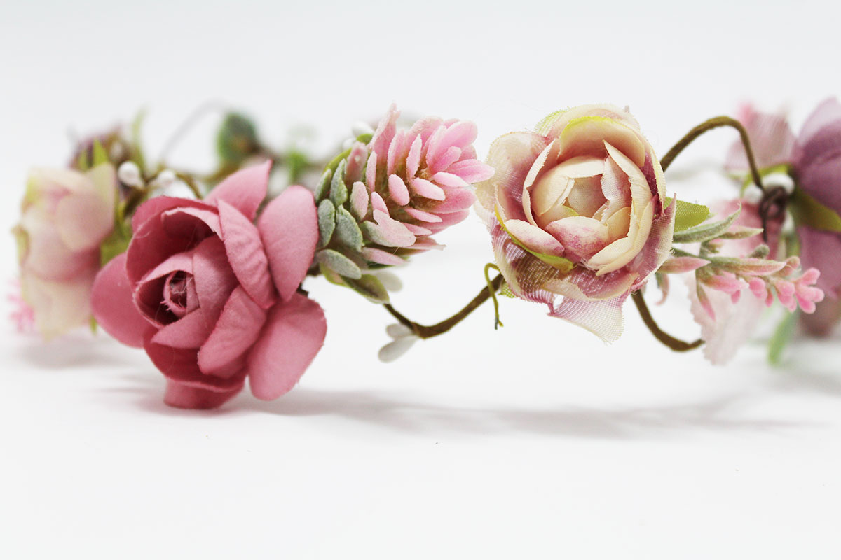 Coronas de flores tonos rosa para ceremonia - Imagen 8