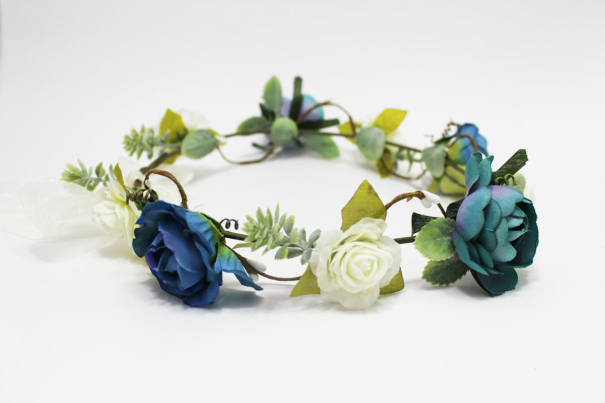 Coronas de flores azules para ceremonia - Imagen 2