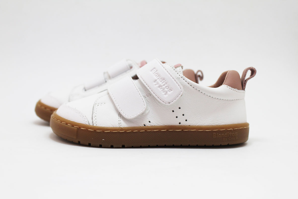 Deportivo Blanditos by Crios blanco rosa suela caramelo - Imagen 5