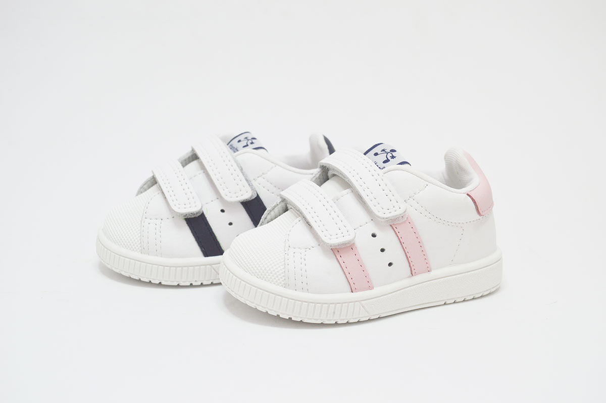 Zapatillas deporte niños colegio rayas laterales Titanitos