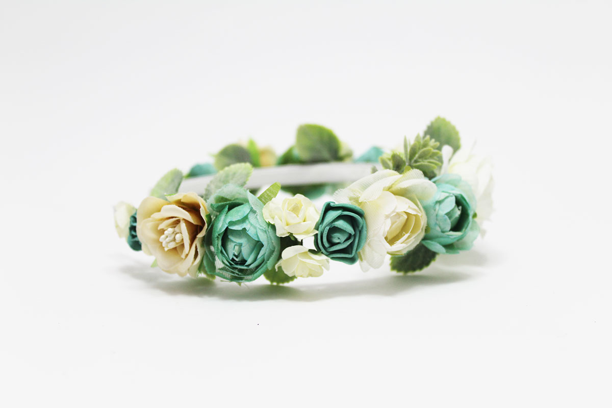 Diadema flores verde menta beige niña ceremonia - Imagen 4