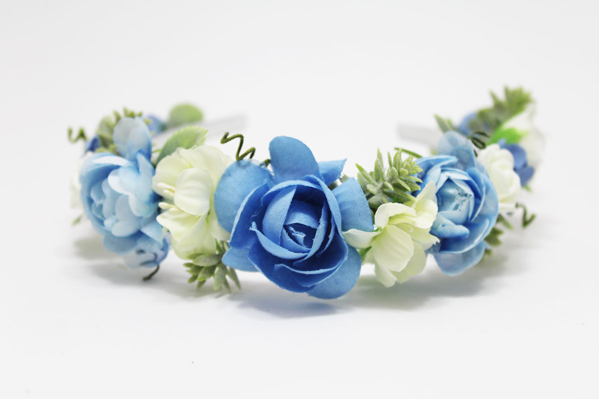 Diadema flores azul beige niña ceremonia - Imagen 5