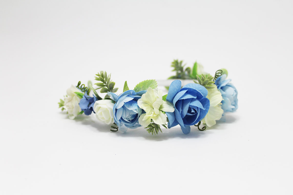 Diadema flores azul beige niña ceremonia - Imagen 7