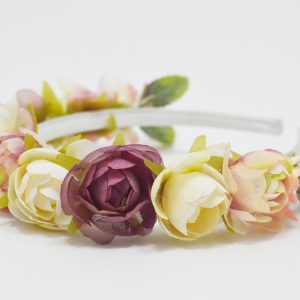 Diadema flores tonos rosa y beige ceremonia niña