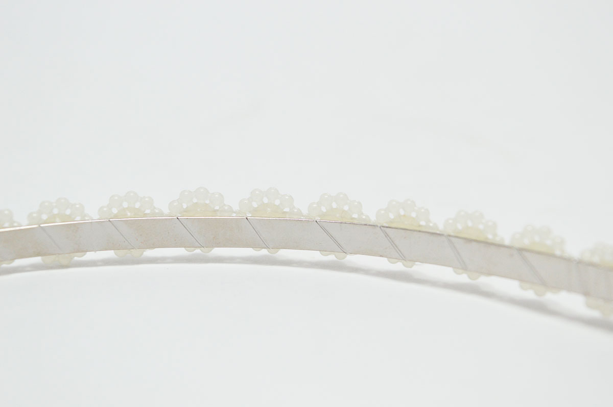 Diadema perlas florecitas ceremonia - Imagen 6