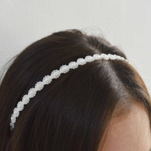 Diadema perlas florecitas ceremonia