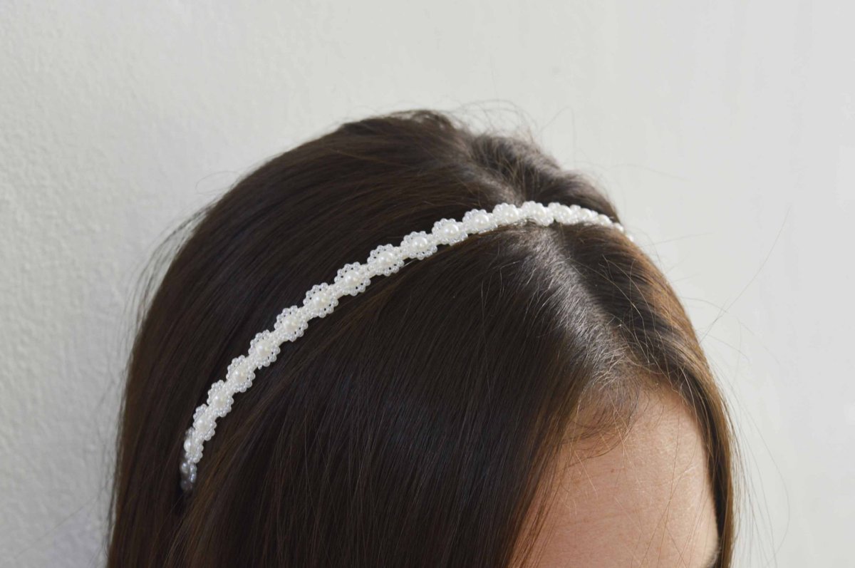 Diadema perlas florecitas ceremonia - Imagen 2