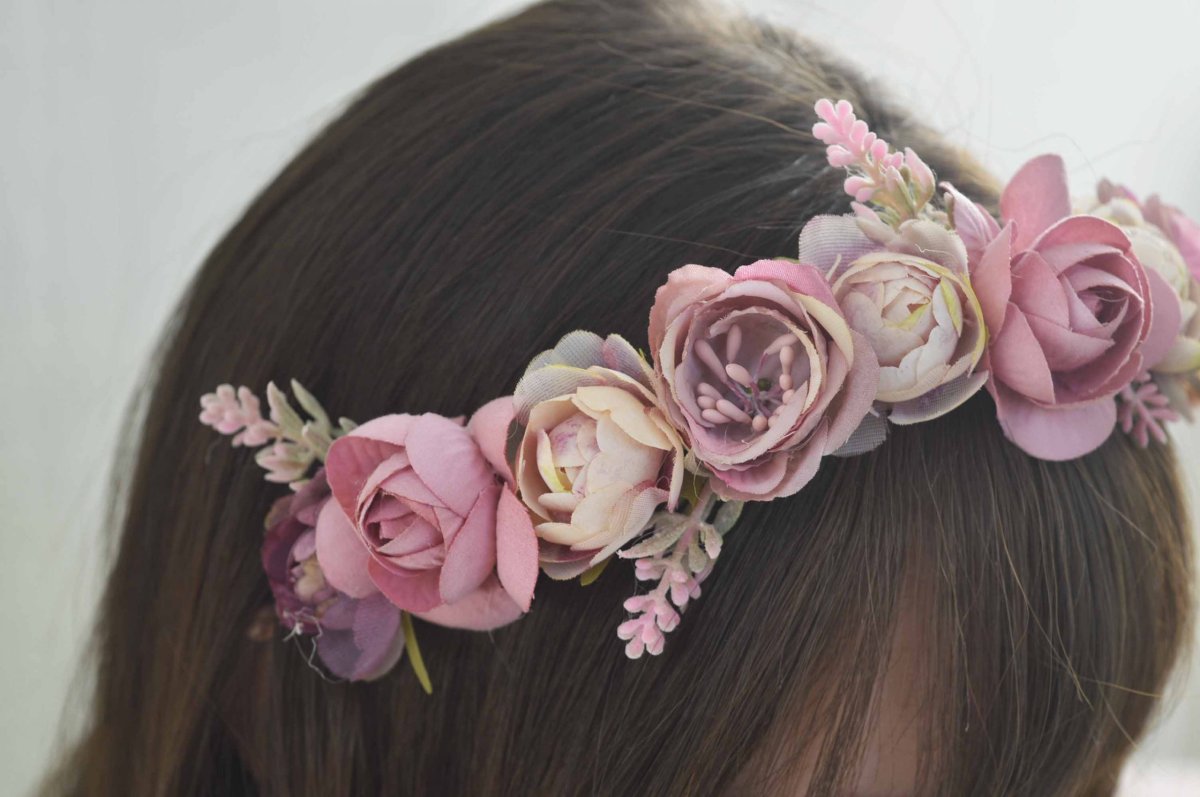 Diadema flores rosa comunión niña - Imagen 9