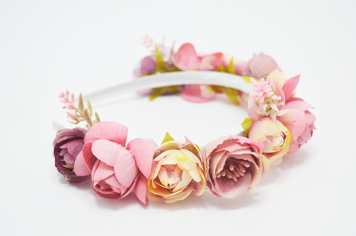 Diadema flores rosa comunión niña - Imagen 5