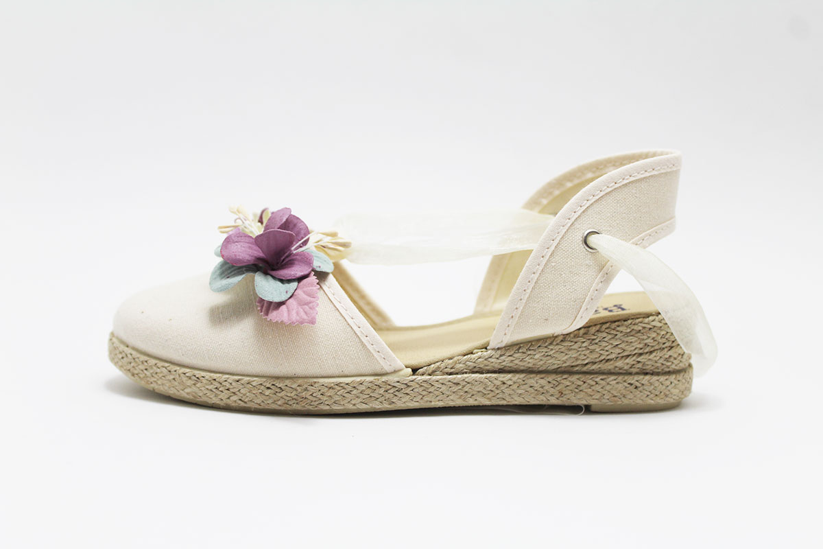 Alpargatas niña cintas conjunto flores malva y verde - Imagen 7