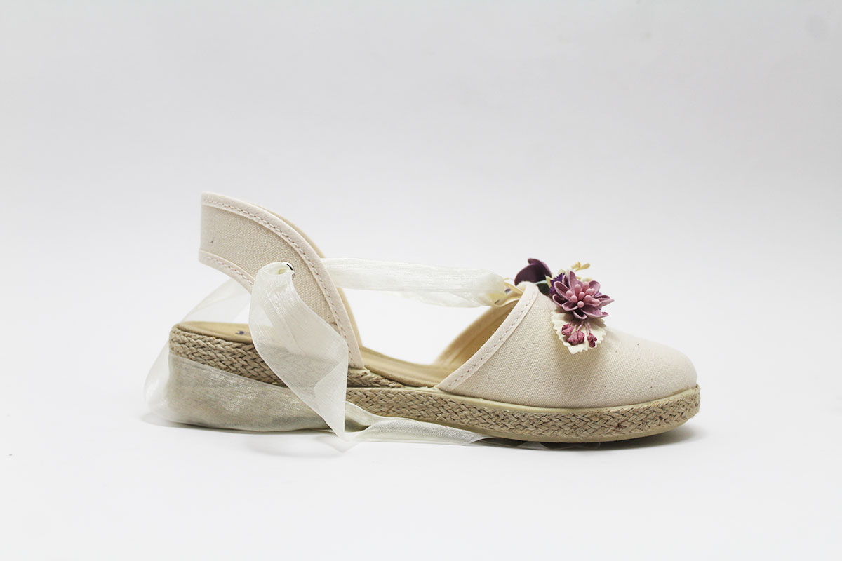 Alpargatas niña cintas conjunto flores malva y verde - Imagen 8