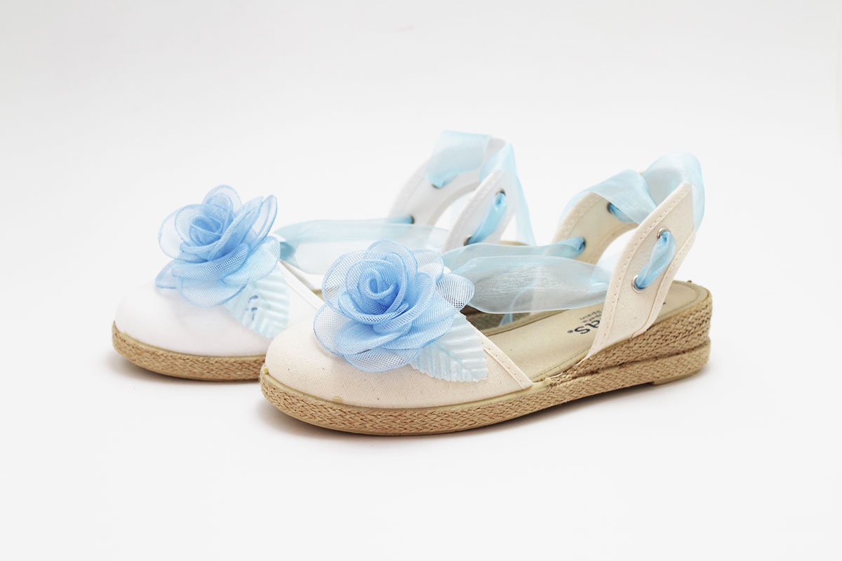 Esparteña niña cintas flor azul empolvado comunión