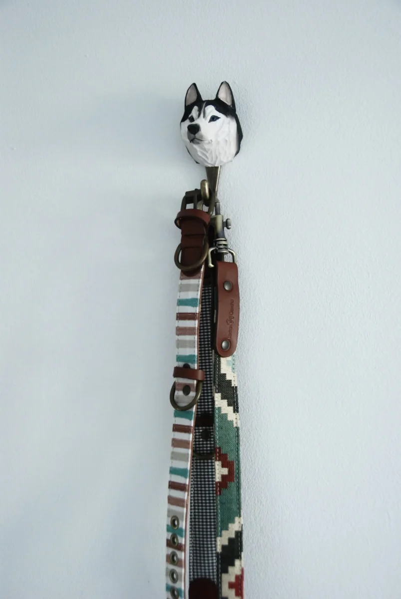 Perchero para complementos de perros con forma de Husky Siberiano - Imagen 3