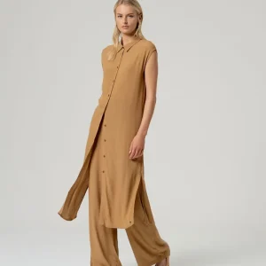 CAMISA LARGA SIN MANGAS CAMEL