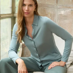 CAMISA ELÁSTICA Y SUAVE DE BAMBÚ AZUL CELESTE
