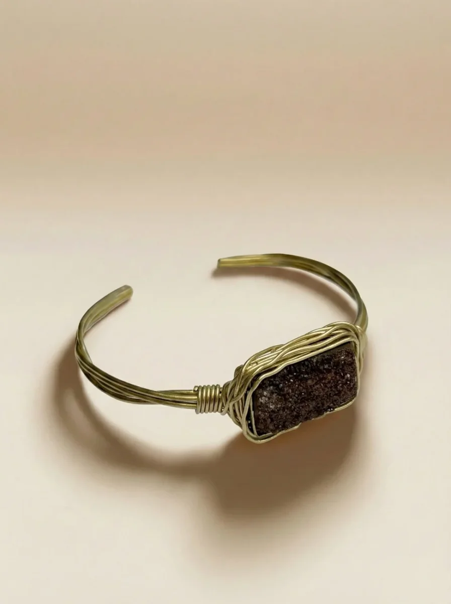 PULSERA DE DRUSA MARRÓN CON HILOS DORADO - Imagen 3