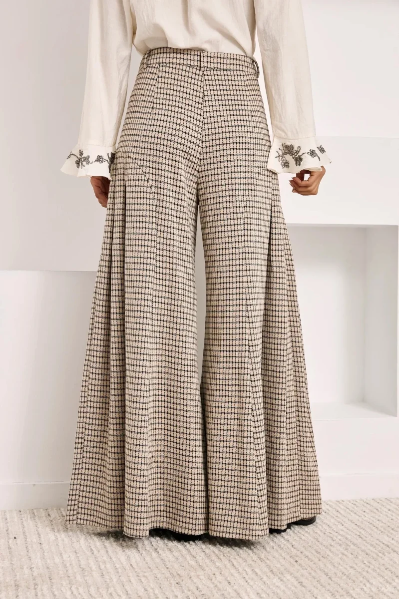 PANTALÓN PALAZZO CUADROS CON BORDADOS IVORY - Imagen 4