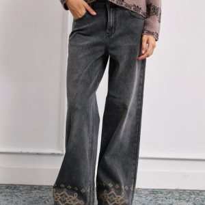 JEANS BAJOS BORDADOS CONTRASTE GRIS