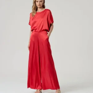 PANTALÓN FLUÍDO PIERNA ANCHA ELÁSTICO ROJO