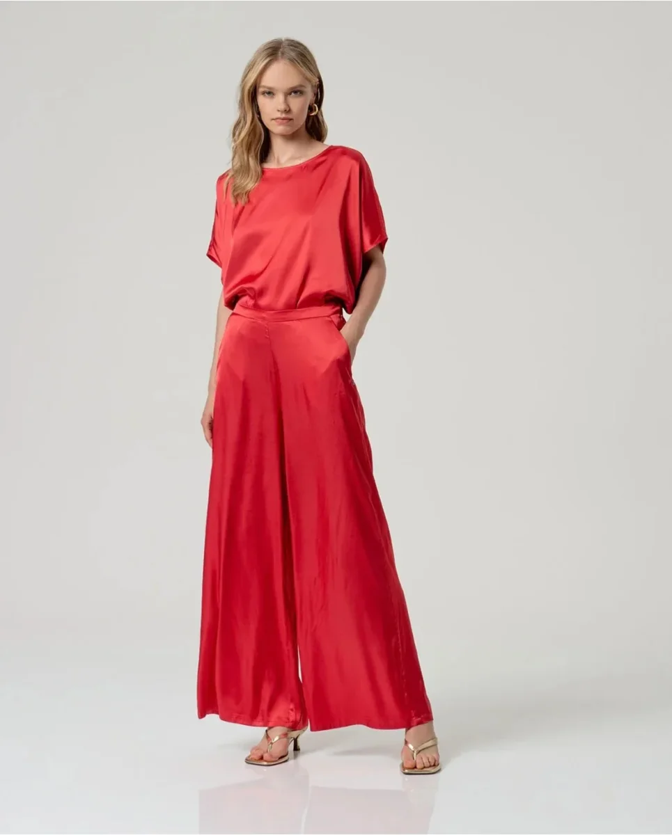 PANTALÓN FLUÍDO PIERNA ANCHA ELÁSTICO ROJO - Imagen 2