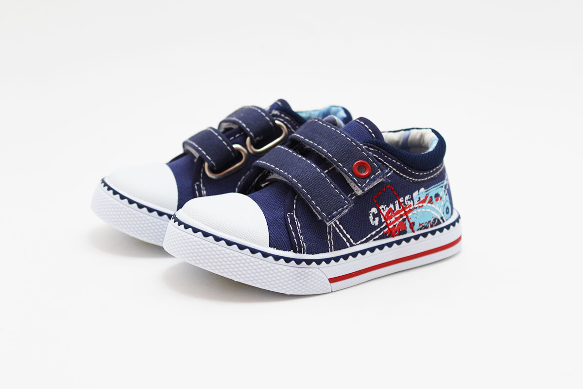 Zapatillas tipo lona con puntera niño niña