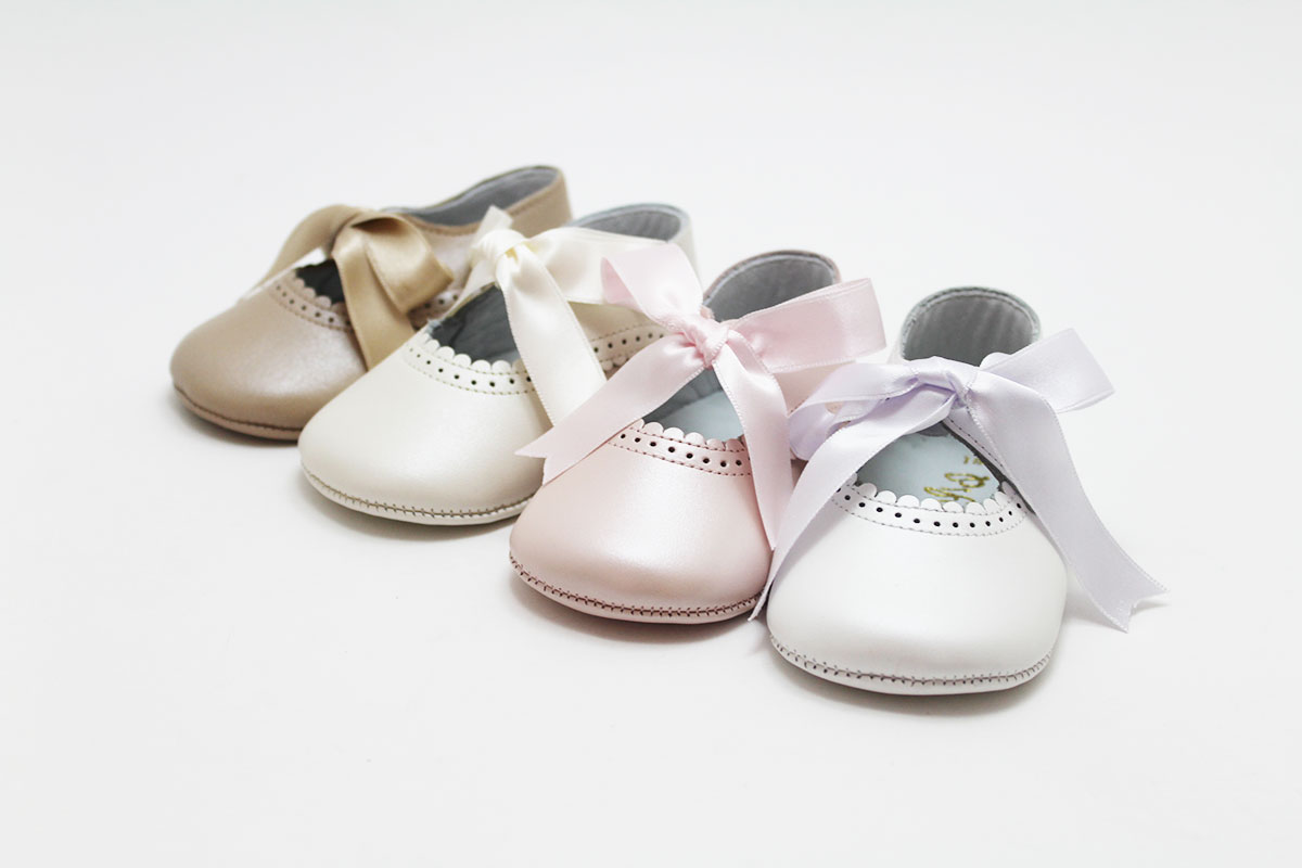 Zapatos bautizo bebé niña - Imagen 2