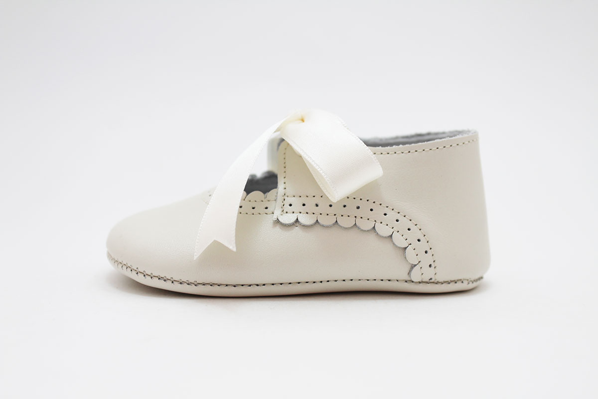 Zapatos bautizo bebé niña - Imagen 6