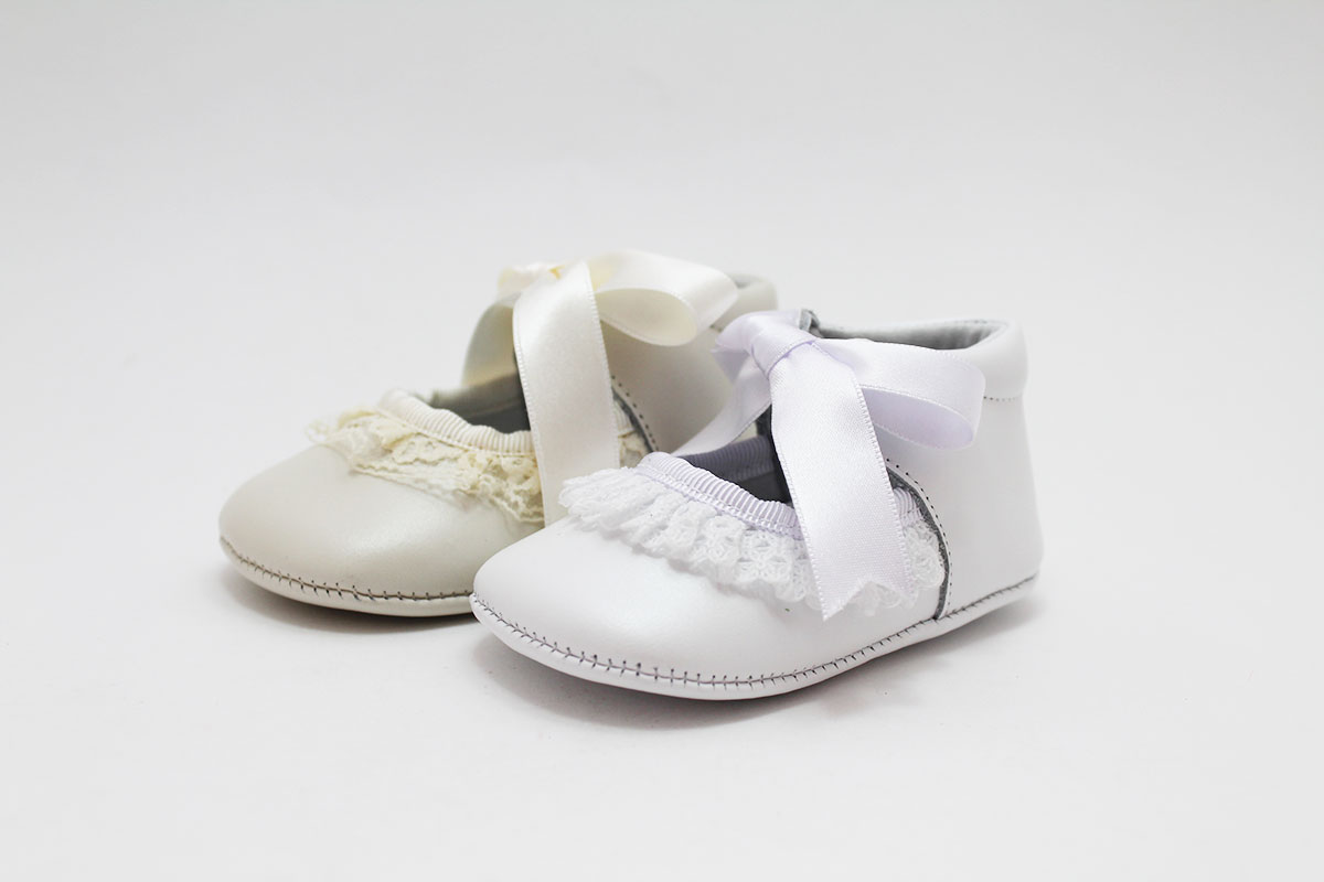 Zapatos bautizo encaje bebé niña