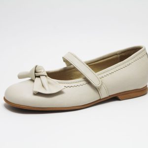 Merceditas beige lazo centro niña