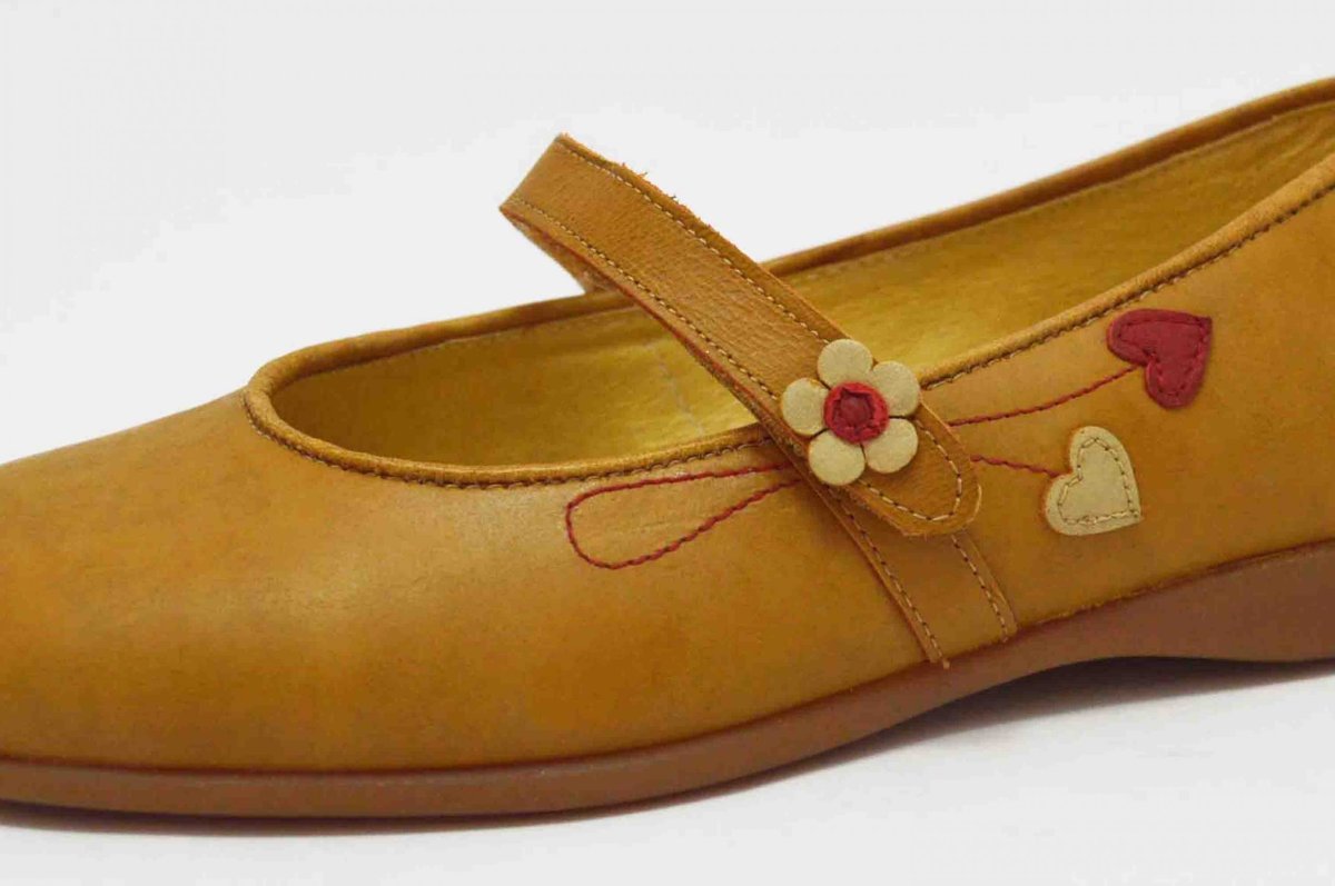 Mercedita camel flor cierre adherente niña - Imagen 6