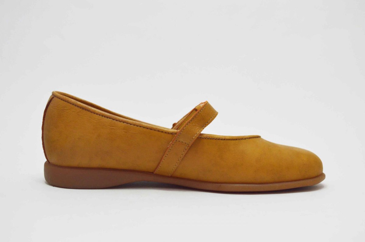 Mercedita camel flor cierre adherente niña - Imagen 5